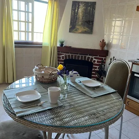 Miraculous Jungle Guest House, Quinta Em Atividade Tatil Evi Fundão